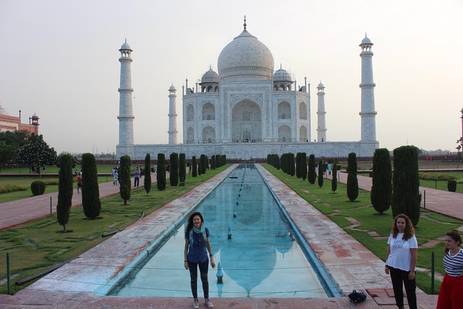 Day Trip to Taj Mahal from Delhi by Private Car - Food, drinks, and the practical comforts
