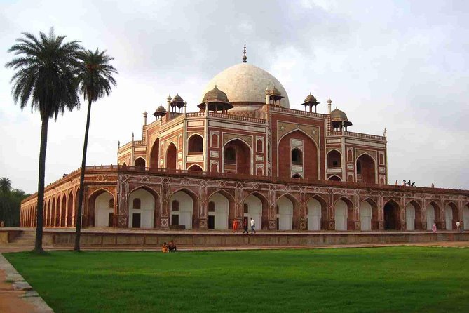 Delhi Agra Jaipur Tour -''Oberoi Special for 5 Nights - Extra costs you should put on paper