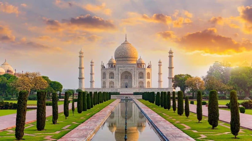 Delhi: Airport to Airport Layover Taj Mahal City Tour By Car - Agra Fort deserves more than a rushed look