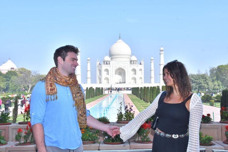 Delhi: Airport to Airport Layover Taj Mahal City Tour By Car - What the $29 price really means