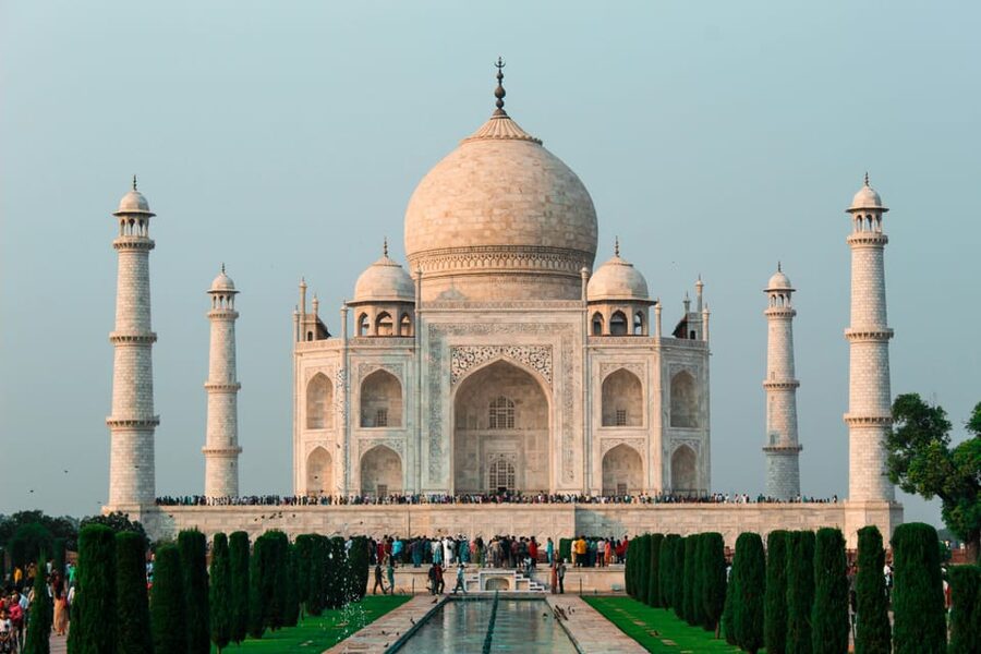 Delhi: All-Inclusive Day trip Taj Mahal with Elephant SOS - The guide and driver make or break the day
