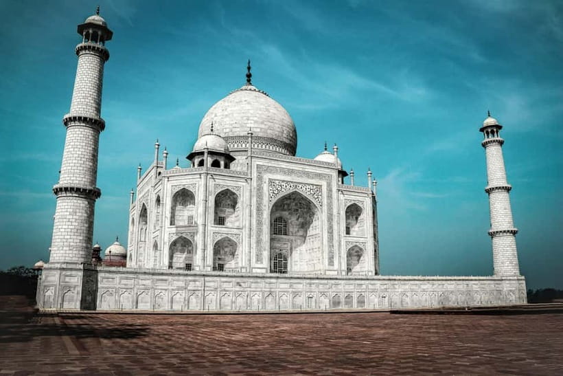 Delhi: All-Inclusive Day trip Taj Mahal with Elephant SOS - The Taj Mahal in the early light
