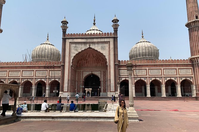 Delhi All Inclusive Half day City Tour With Guide - Lotus Temple closes with a modern spiritual landmark
