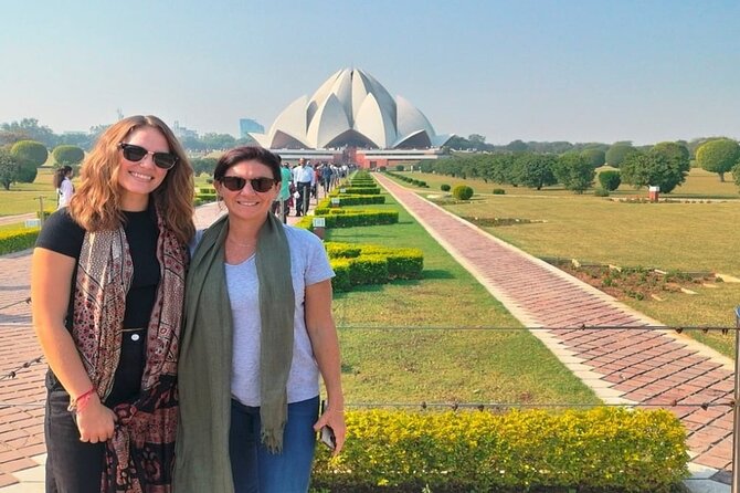 Delhi: City Sightseeing Private tour Half or Full-Day Option - Qutub Minar, Delhi’s soaring landmark