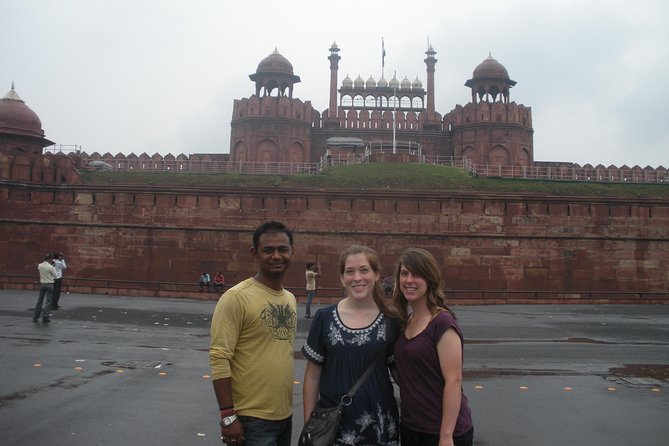 Delhi City Tour: Heritage and Cultural Gateways - India Gate and the government district