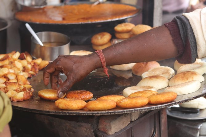 Delhi Culinary Evolution Tour: Old + New Delhi Food all inclusive - Timing, meeting point, and cancellation advice