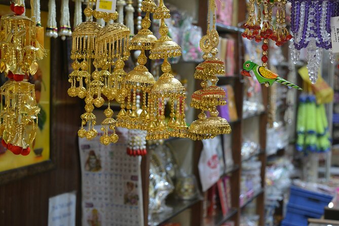 Delhi : Customized Half or Full Day Delhi Shopping Tour - Chandni Chowk: three hours in Old Delhi’s shopping lanes