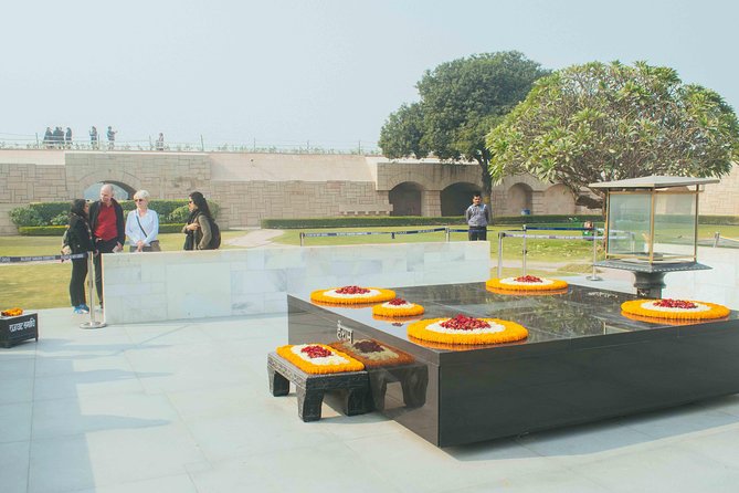 Delhi Footsteps of Mahatma Gandhi Half-Day Tour - Guide Quality Is the Main Variable
