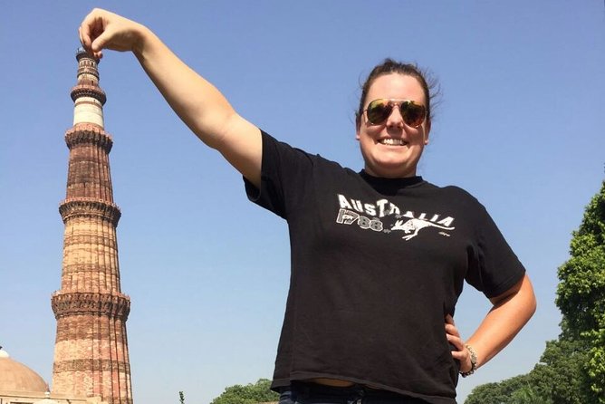 Delhi Highlights: Old & New Delhi Tour with Guide and Transfers - A full day crossing Delhi’s old and new sides