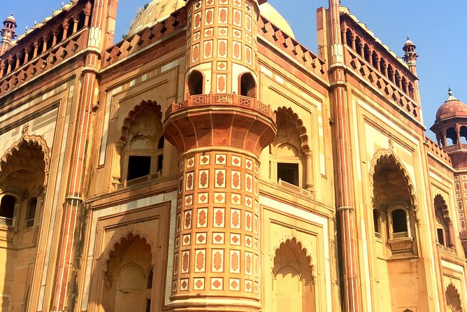 Delhi historical Gardens & Ruins - Mehrauli Archaeological Park: scattered remains and a longer view