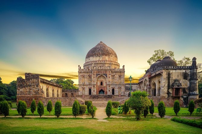 Delhi Private City Tour: Customize your own - Starting with pickup and the private car