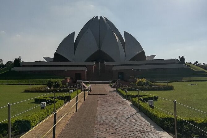 Delhi Private City Tour With Spice Market In 8 Hours - By Car - Qutub Minar and the southern edge of Delhi