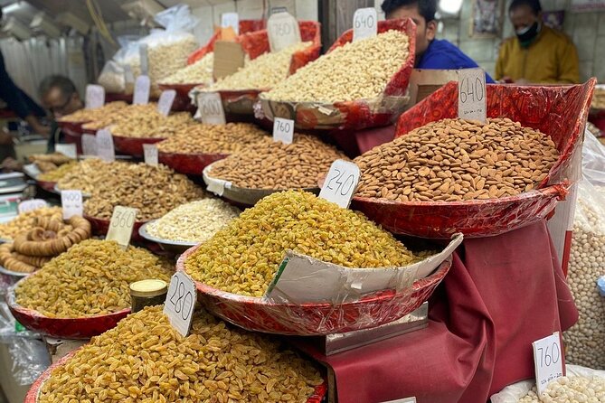 Delhi Private City Tour With Spice Market In 8 Hours - By Car - Gurudwara Bangla Sahib and Sikh tradition