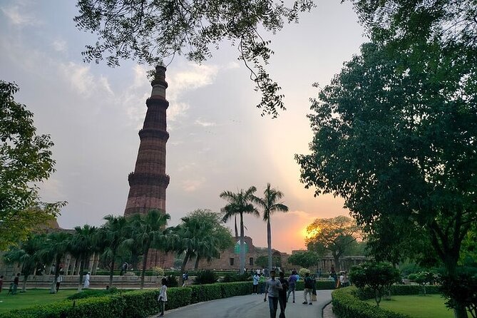 Delhi Private City Tour With Spice Market In 8 Hours - By Car - What the private car changes