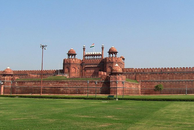 Delhi - Private Day Tour of New Delhi & Old Delhi - The Red Fort introduces imperial Old Delhi