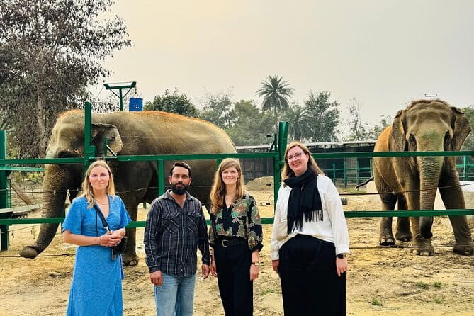 Delhi: Same Day Taj Mahal & Agra Fort Tour with Baby Taj & Lunch - Lunch in Agra and the package fine print