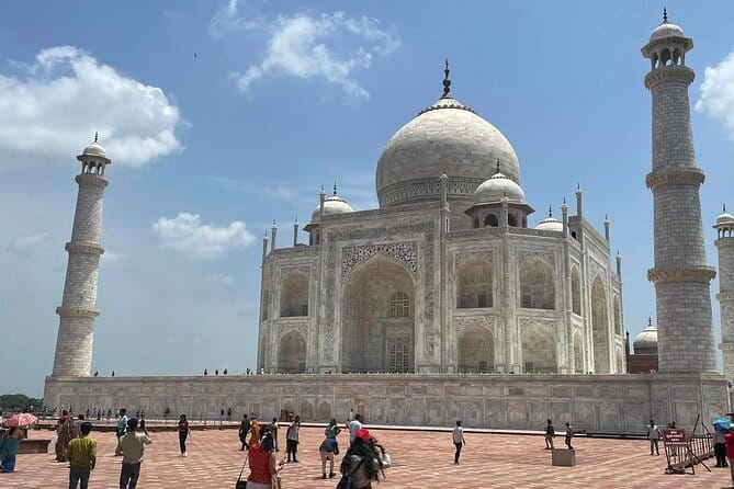Delhi: Same Day Taj Mahal & Agra Fort Tour with Baby Taj & Lunch - What the $63.93 price really buys