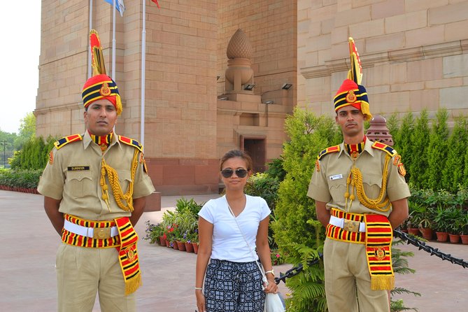 Delhi Shopping Tour - Private & Custom - What to buy: fabrics, jewelry, tea, and handicrafts