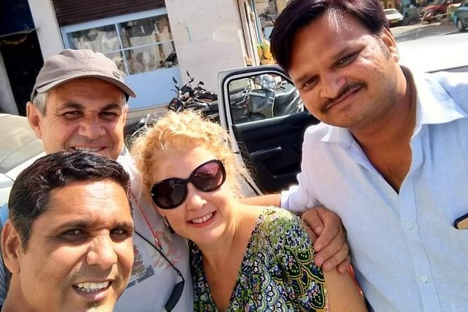 Delhi Sightseeing Private Driver Tour - Custom Hours, Itinerary - New Delhi landmarks and quick photo stops