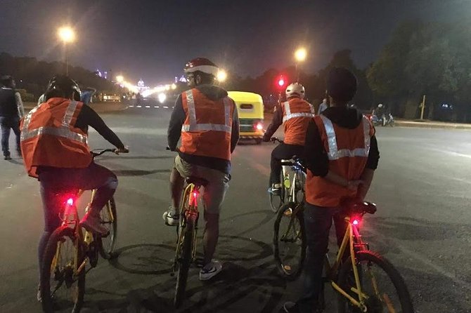 Delhi Starry Night Cycling Tour - Why Delhi looks better from a bicycle at night