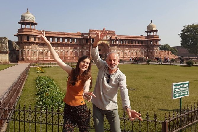 Delhi : Sunrise Taj Mahal & Elephant conservation - All Inclusive - Inside the Taj Mahal complex