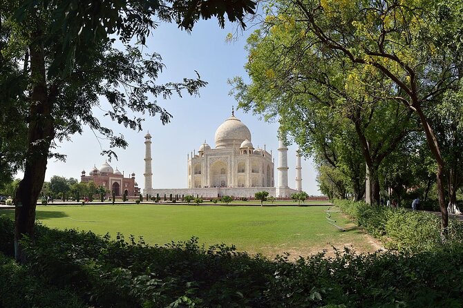 Delhi: Taj Mahal, Agra Fort & Baby Taj Day Tour - All Inclusive - Lunch, guide style, and the small extras
