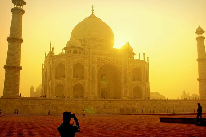 Delhi: Taj Mahal Sunrise & Agra Private Day Tour With Transfers - Agra Fort adds the Mughal story