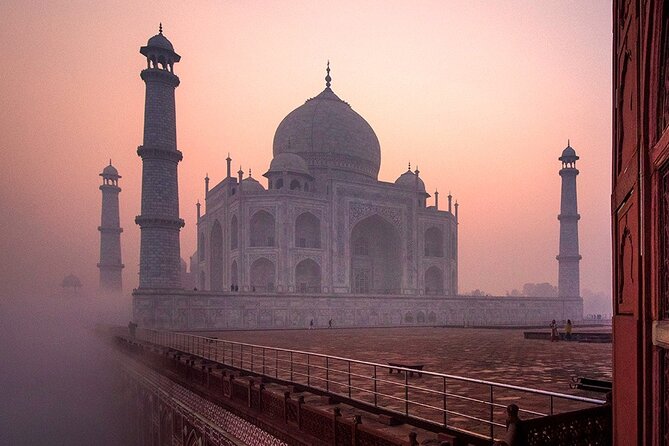 Delhi: Taj Mahal Sunrise & Agra Private Day Tour With Transfers - A private car makes the long route easier