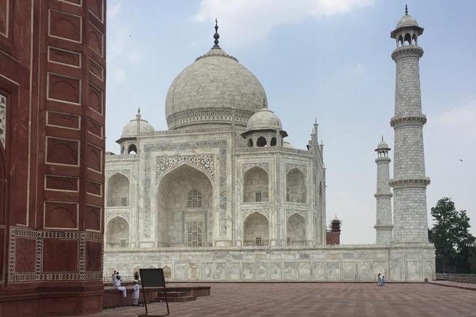 Delhi to Agra Private Day Trip with Sunrise Taj Mahal & Agra Fort - What the private format really changes