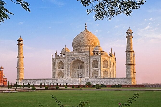 Delhi to Taj Mahal Sunrise Tour with Baby Taj & Agra Fort by Car - What the Private Format Means for You