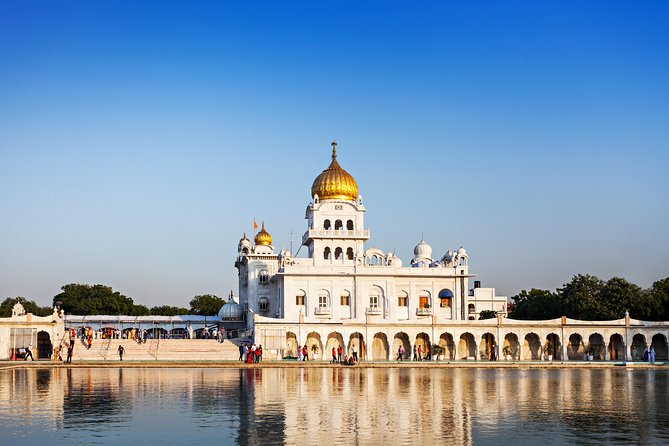 Early Morning Delhi Tour - Gurudwara Bangla Sahib and the meaning of langar