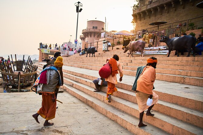 Essence of magnificent India and Nepal - Orchha and Khajuraho slow the pace with temples and carved stone
