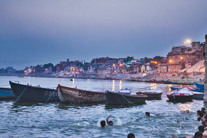 Essence of magnificent India and Nepal - Varanasi combines ceremony, river life, and Buddhist history