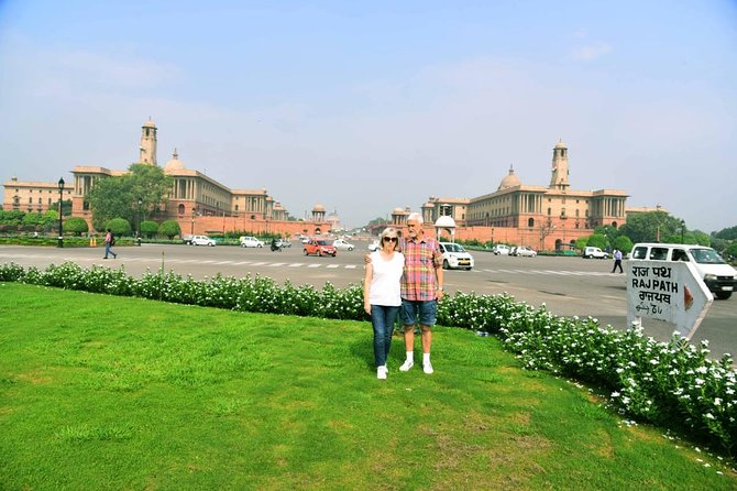 Evening Delhi City Tour - 4 Hours with transfers - What the private vehicle changes