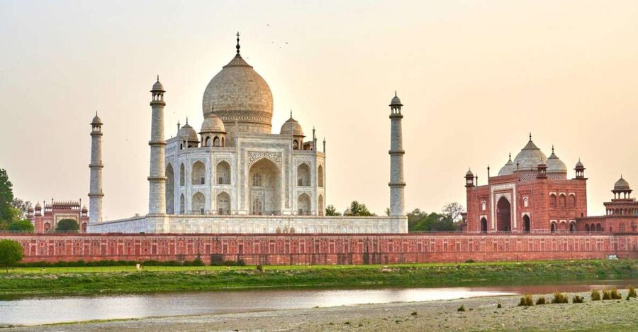 Evening tour of Agra city with Sunset Taj Mahal & Agra Fort - The local city portion between the monuments