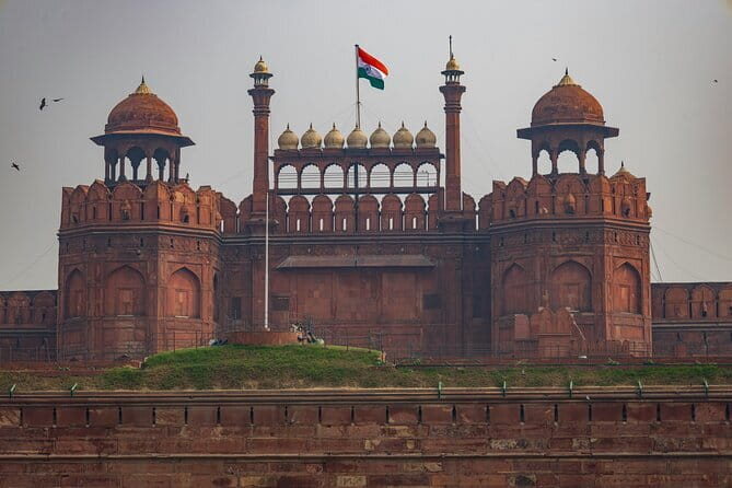 Exclusive Full-Day Guided Tour of Old and New Delhi - Qutub Minar: the day’s major southern monument