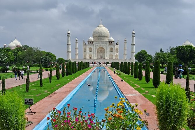 Exclusive Sunrise Taj Mahal Excursion from Delhi all Inclusive - Leaving Delhi in a private car