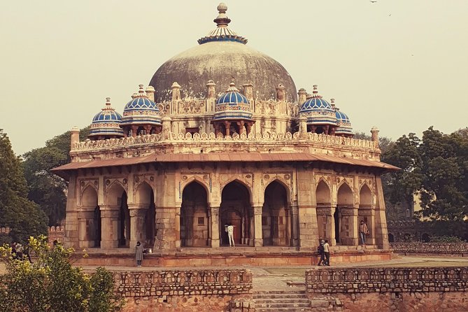 Exploring Old and New Delhi Full-Day Private Guided Trip - Lotus Temple is a quieter final stop