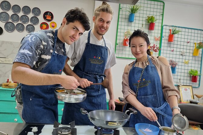 Five Course Cooking Class & Meal - Class size, privacy, and teaching style