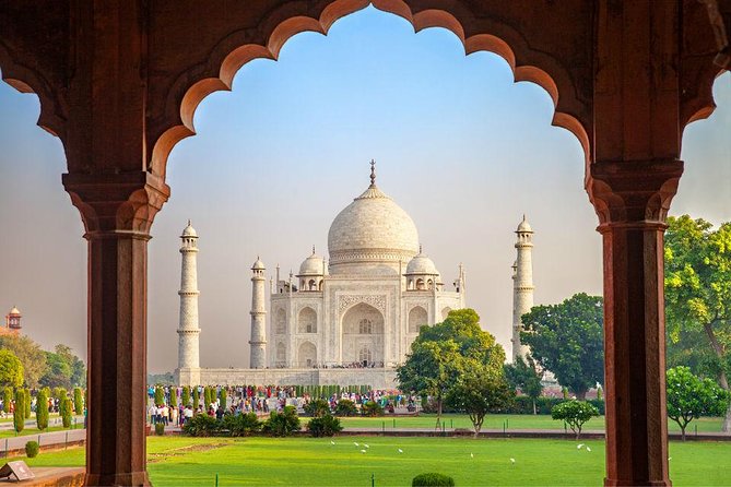 Four Day Private Luxury Golden Triangle Tour to Agra and Jaipur from Delhi - What the guide and driver add