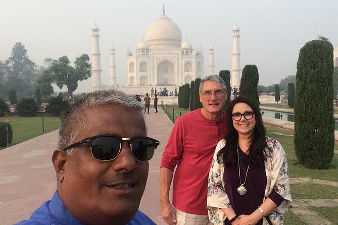 Four-Day Private Luxury Golden Triangle Tour to Agra and Jaipur From New Delhi - Delhi’s Qutub Minar, Lotus Temple, and Imperial Avenue