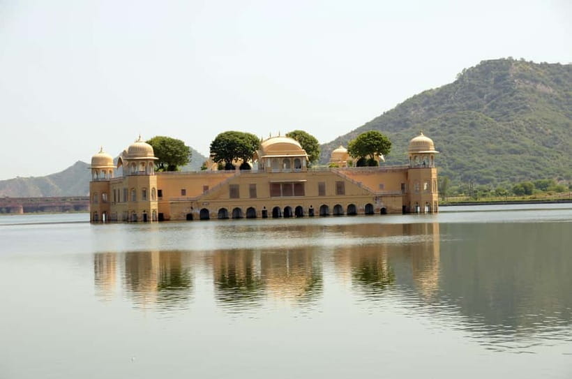 From Delhi: 2-Day Golden Triangle Trip to Agra and Jaipur - The four-hour drive from Agra to Jaipur