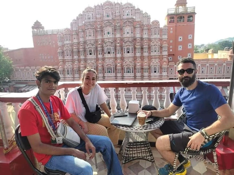 From Delhi: 2-Day Jaipur Private Guided Tour - Amber Fort above the lake