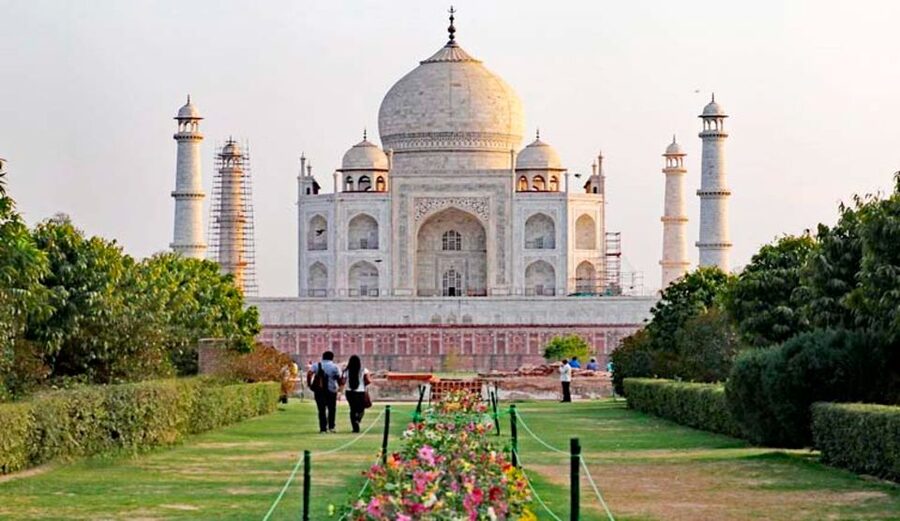 From Delhi: 2-Day Private Agra Trip w/ Taj Mahal & Agra Fort - Why two days in Agra makes sense