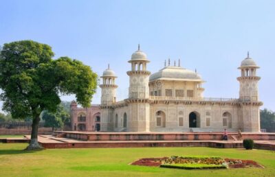 2-Day Private Agra Trip w/ Taj Mahal & Agra Fort