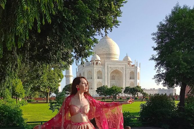 From Delhi: 2-Day Taj Mahal & Jaipur Express Tour (Hotel & Guide) - Shopping in Jaipur can be useful, but set your limits