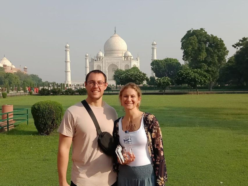 From Delhi: 2 Days Overnight Taj Mahal & Agra Private Tour - Fatehpur Sikri, the red-stone ghost city