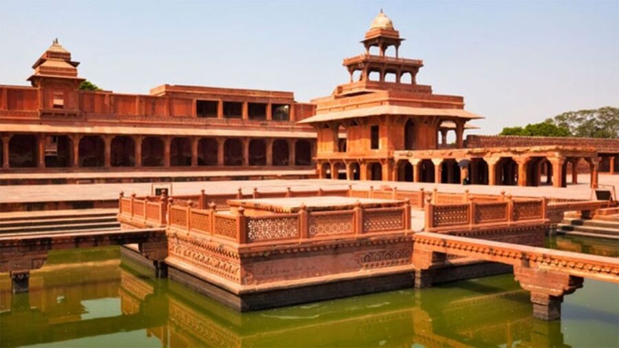 From Delhi: 2 Days Overnight Taj Mahal & Agra Private Tour - What the $128 price includes and leaves out
