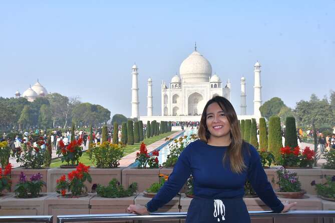From Delhi: 2 Days Taj Mahal & Agra City Tour With Fatehpur Sikri - Overnight in Agra keeps the morning manageable
