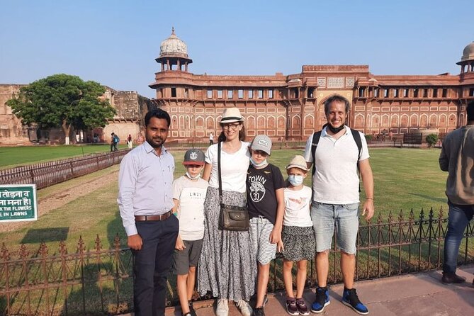 From Delhi: 2 Nights 3 Days Golden Triangle Delhi, Agra, Jaipur Tour - Bangla Sahib, Lotus Temple, and India Gate